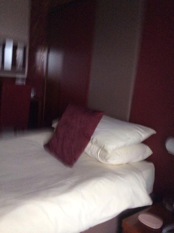 Polochar Inn Pollachara Kamer foto